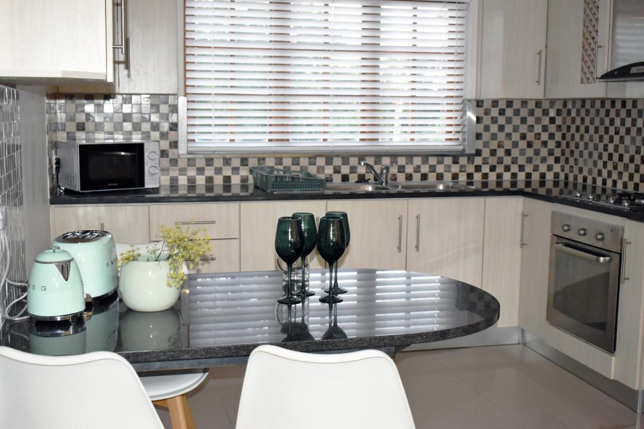 The Botanical House Apartment Somerset West Ngoại thất bức ảnh